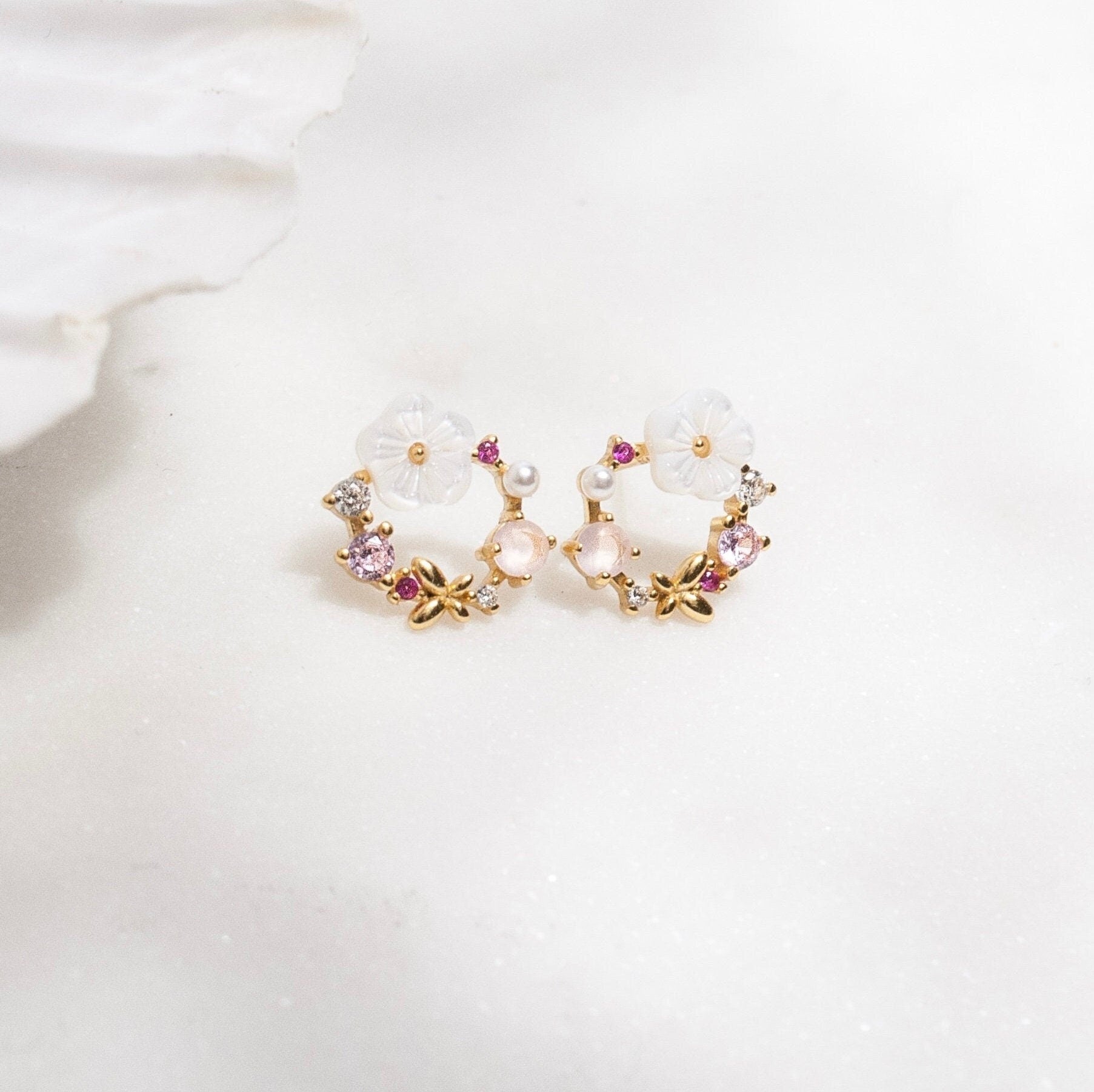 Dazzling Dangles Inlaid Rhinestone Pearl Gold Stud Earrings Women  Personality Fashion Unique Design Earrings Wedding Jewelry Birthday Gift
