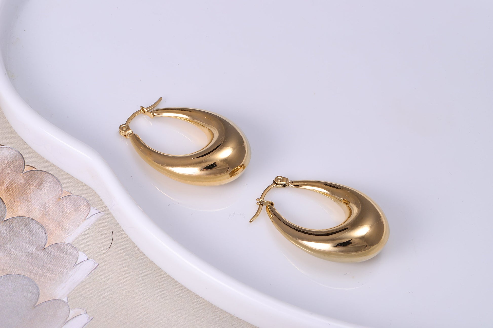 Oval Gold Hoop Earrings, Oval Shaped Chunky Thick Gold Hoop Earrings, Statement Earrings, Wedding Jewellery