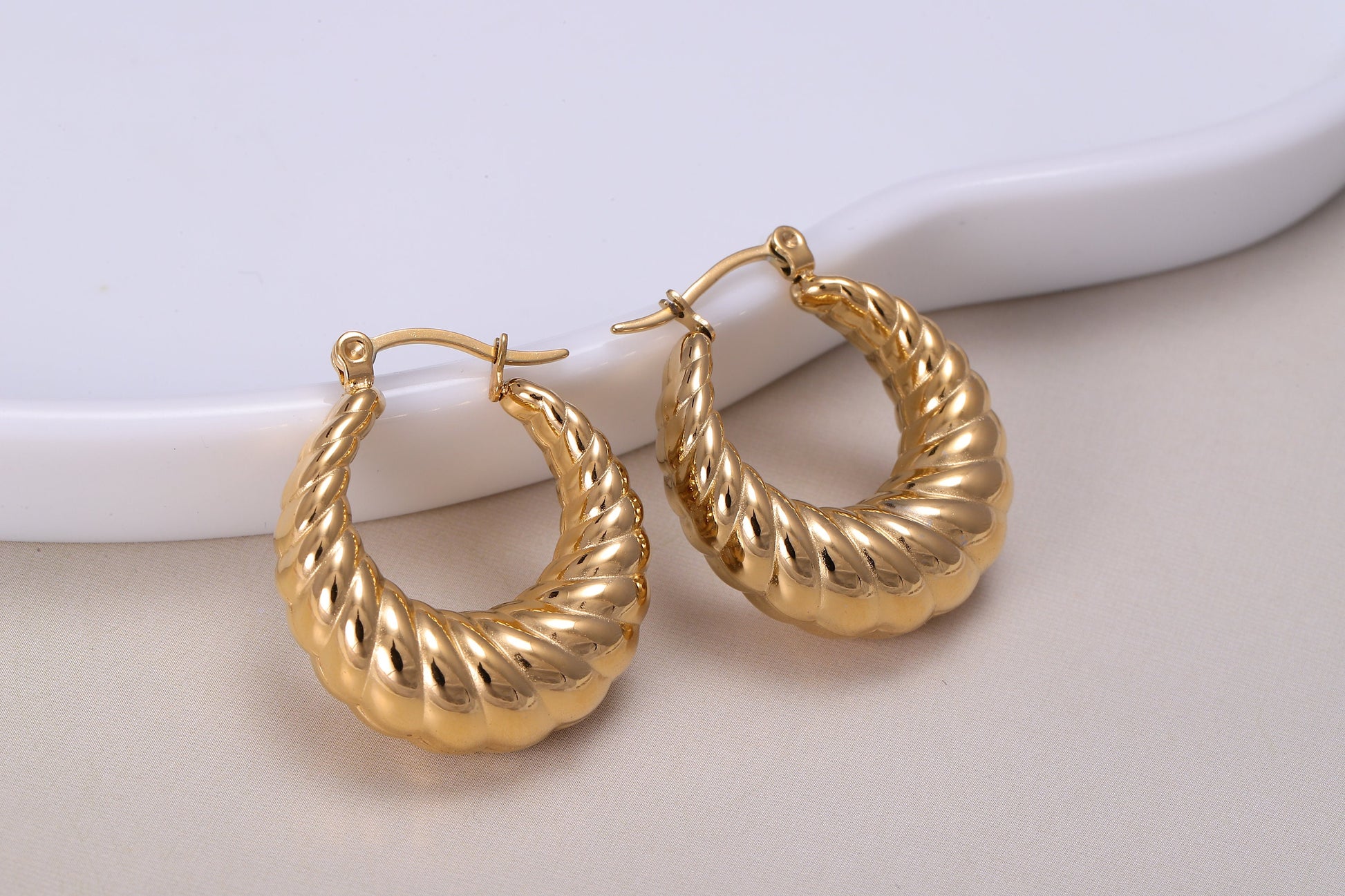 Large Woven Gold Hoop Earrings, Thick Gold Hoop Earrings, Twisted Woven Earrings, Statement Earrings, Wedding Jewellery, Girlfriend Gift